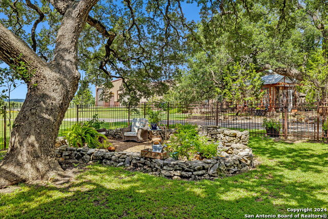 Image 93 of 100 For 219 Doehne Oaks