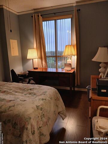 Listing photo id 3 for 1 Towers Park Lane  703