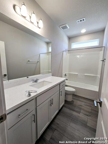 Image 12 of 14 For 2990 Rosenholz St