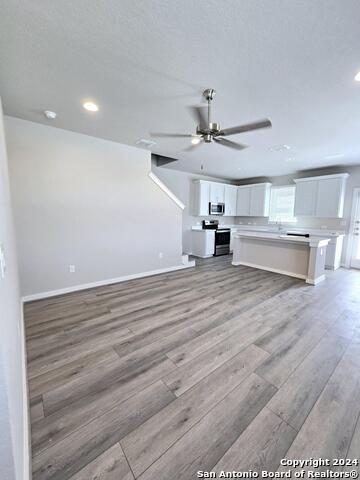 Image 2 of 14 For 2990 Rosenholz St