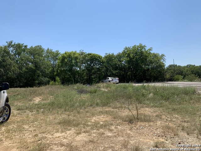 Listing photo id 0 for 1774 Hwy 132 N North