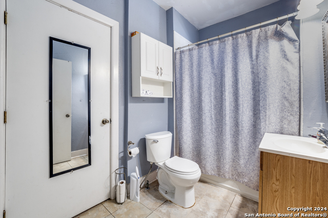 Image 16 of 20 For 928 Kayton Ave
