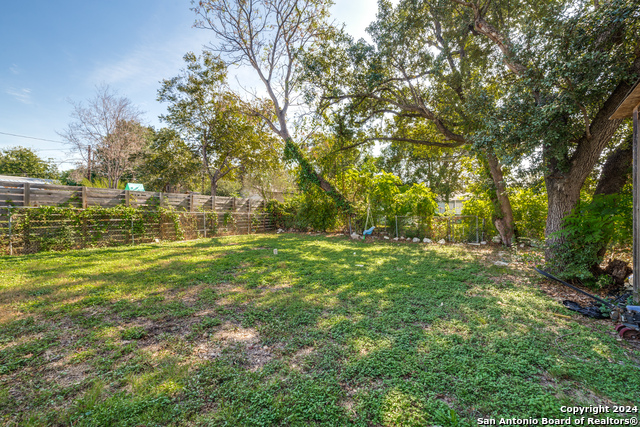 Image 20 of 20 For 928 Kayton Ave