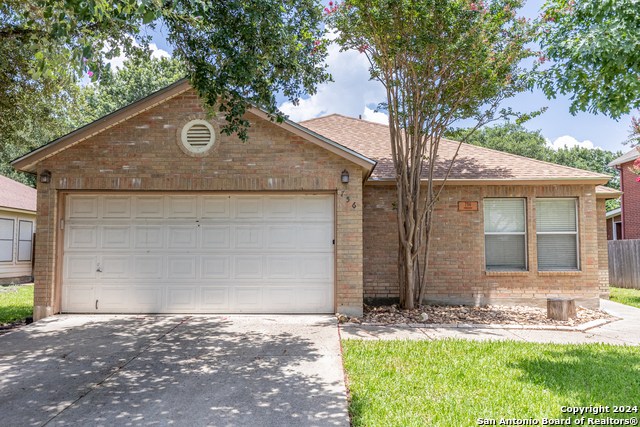 Details for 756 Pinehurst Dr, New Braunfels, TX 78130