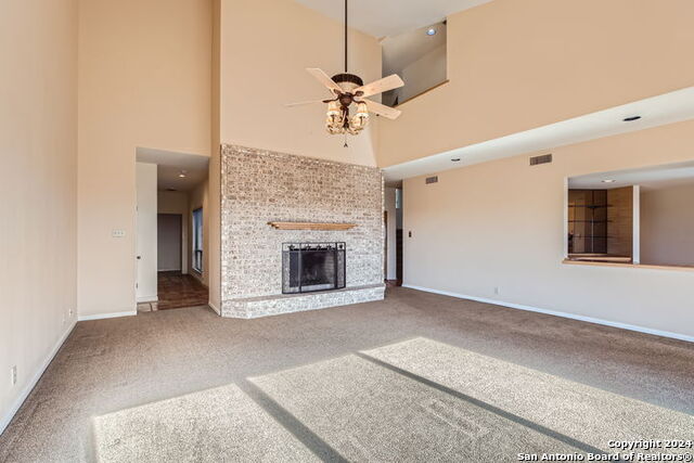 Image 8 of 39 For 8822 Canyon Crest