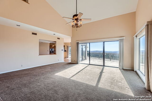 Image 9 of 39 For 8822 Canyon Crest