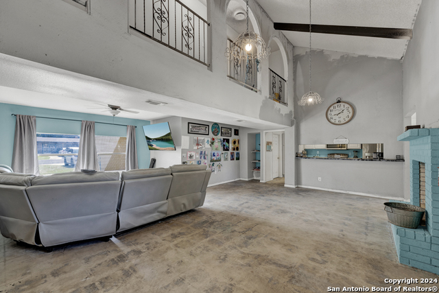 Image 15 of 40 For 10 Cherry Hill Dr