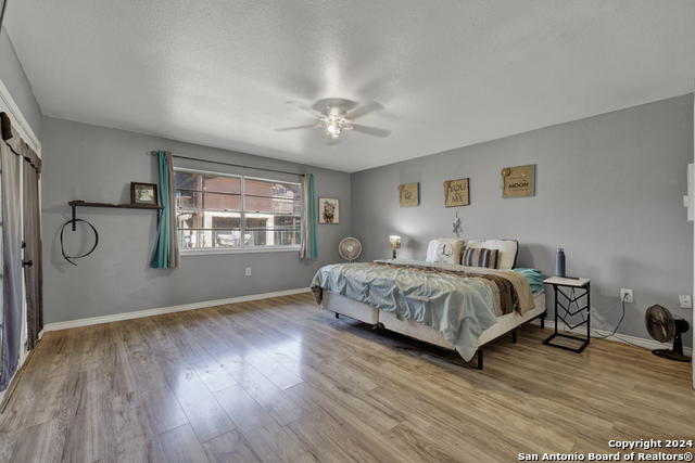 Image 22 of 40 For 10 Cherry Hill Dr