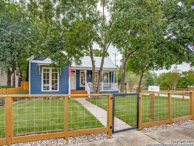 Details for 804 Dawson St, San Antonio, TX 78202