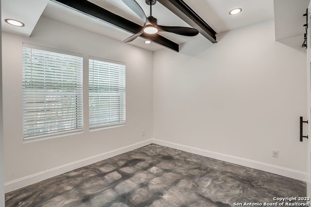 Image 11 of 33 For 222 Olive St #1102 S