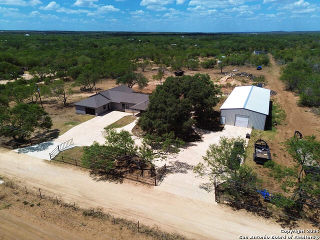 Details for 200 Private Road 6631, Devine, TX 78016