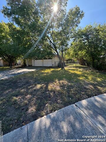 Image 3 of 31 For 10507 Luzon Dr