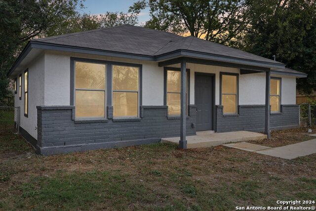 Details for 228 Quinta St, San Antonio, TX 78210