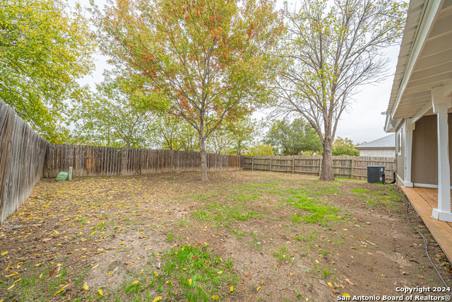 Image 29 of 34 For 804 Meadow Scape