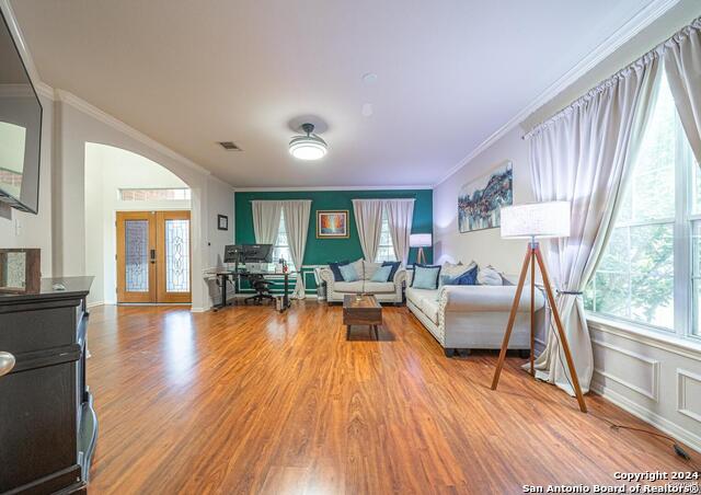 Listing photo id 8 for 995 Oak Park