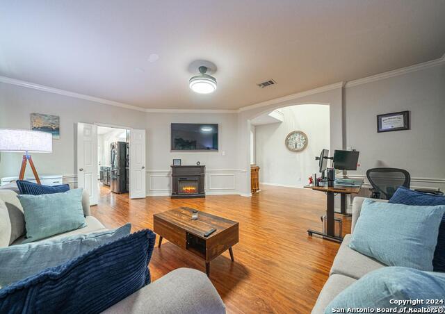 Listing photo id 11 for 995 Oak Park