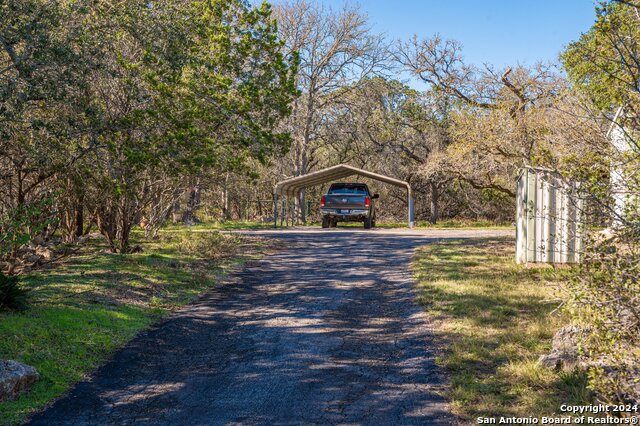 Image 34 of 62 For 584 Crooked Oak