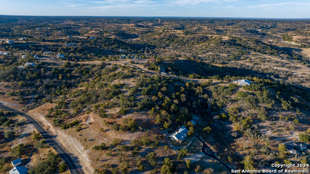 Image 11 of 50 For 259 Lookout Point N