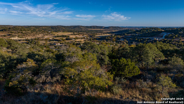 Image 16 of 50 For 259 Lookout Point N