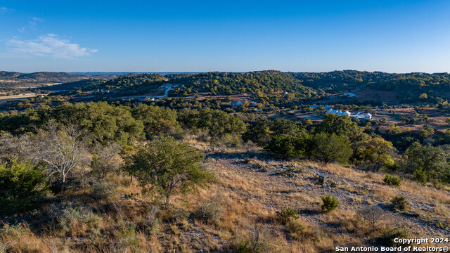 Image 24 of 50 For 259 Lookout Point N