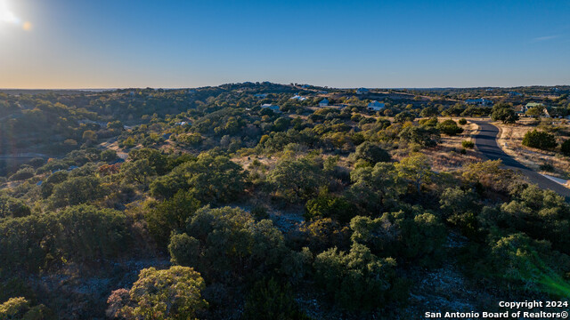 Image 28 of 50 For 259 Lookout Point N