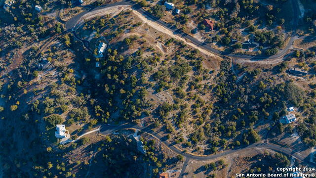 Image 3 of 50 For 259 Lookout Point N