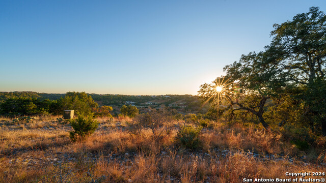 Image 38 of 50 For 259 Lookout Point N