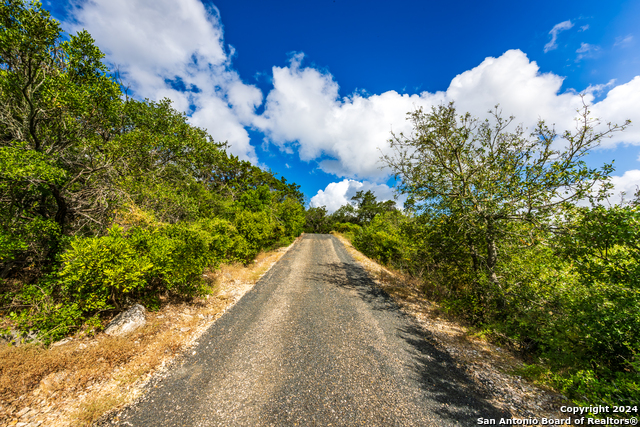 Image 17 of 20 For 361 Private Road 2412