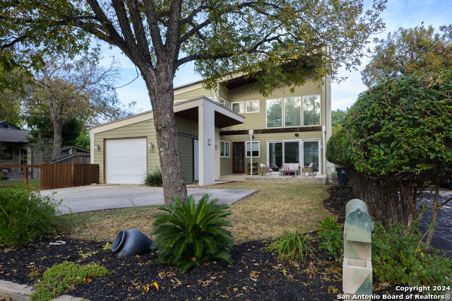 Details for 950 Mulberry Ave, New Braunfels, TX 78130