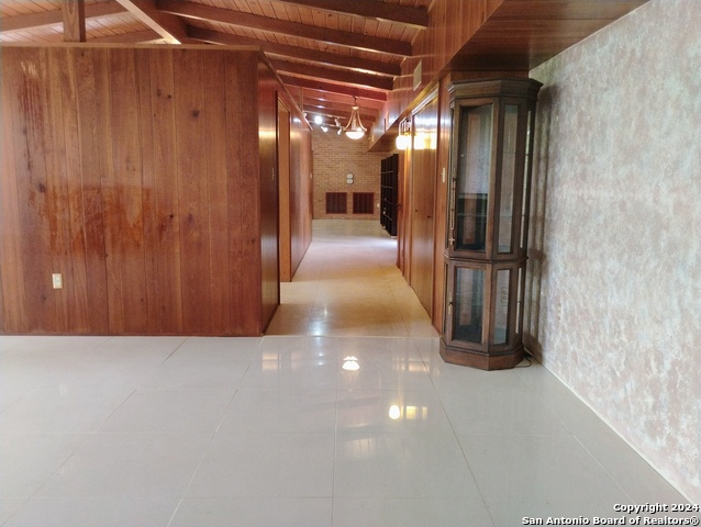 Image 14 of 26 For 246 Mccain