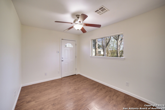 Image 16 of 31 For 902 Cibolo Trl