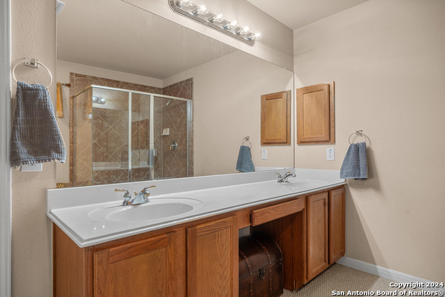 Listing photo id 22 for 3314 Dovetree Ln