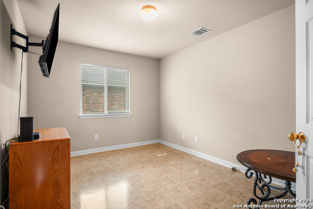 Listing photo id 28 for 3314 Dovetree Ln