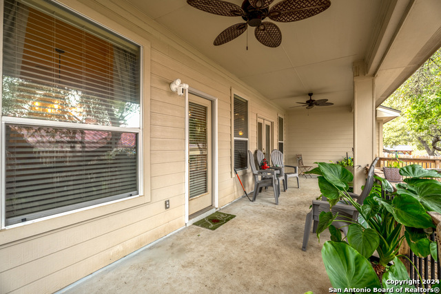 Listing photo id 35 for 3314 Dovetree Ln