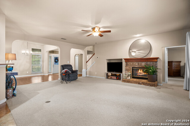 Listing photo id 7 for 3314 Dovetree Ln