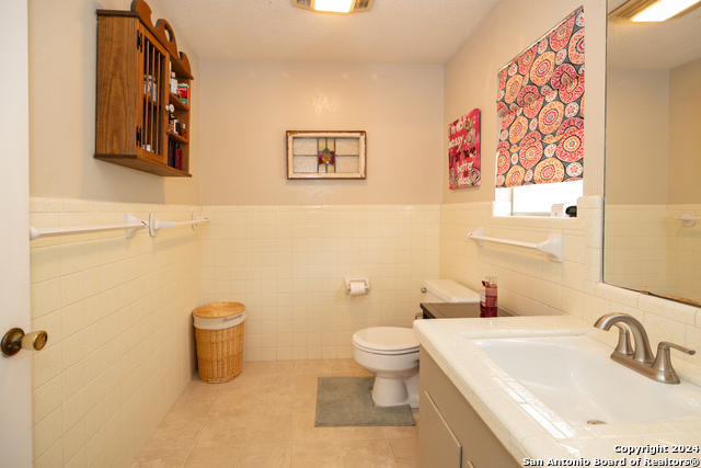 Listing photo id 5 for 115 Palo Verde