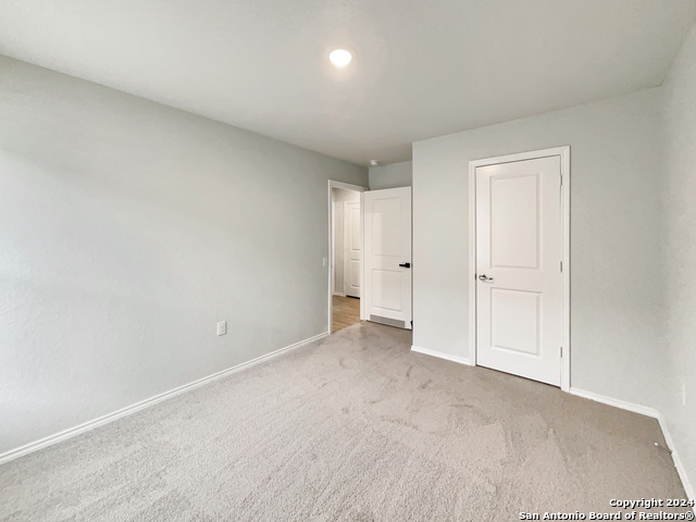 Listing photo id 3 for 7215 Rosada Way