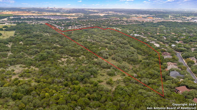 Image 11 of 27 For 18735 Bulverde Rd