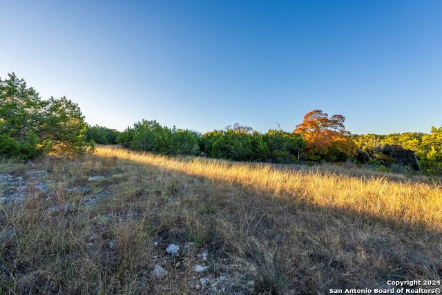 Listing photo id 25 for 0 Ledgestone Trail