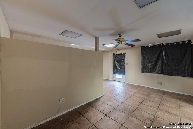 Listing photo id 2 for 1006 West Ave