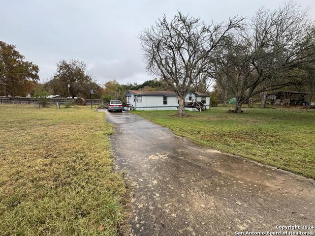 Details for 125 Oak Dr  , McQueeney, TX 78123