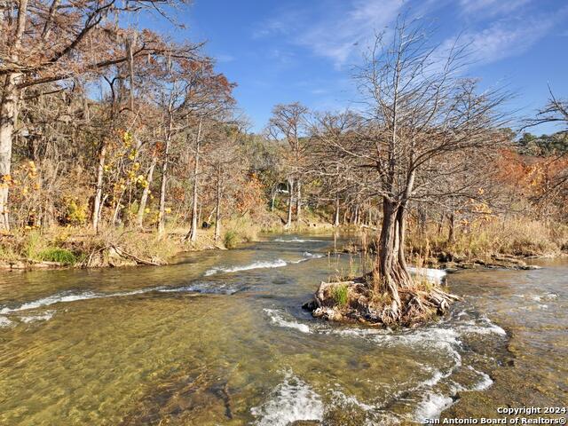 Image 3 of 25 For 600 River Cliff