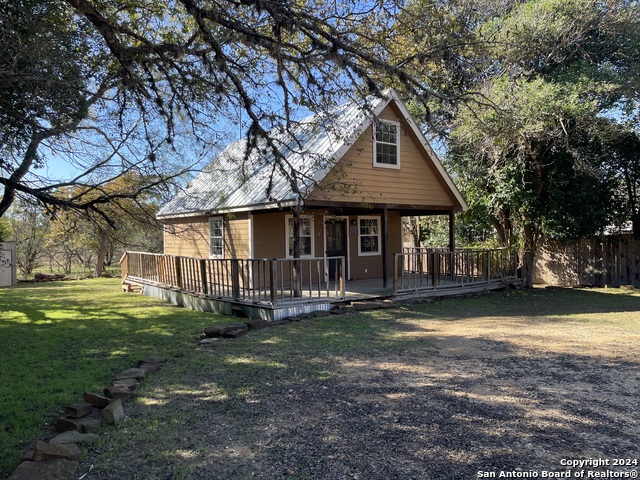 Details for 301 Madrona Ln, Bandera, TX 78003