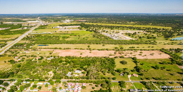 Listing photo id 26 for 3440 Loop 1604 E S