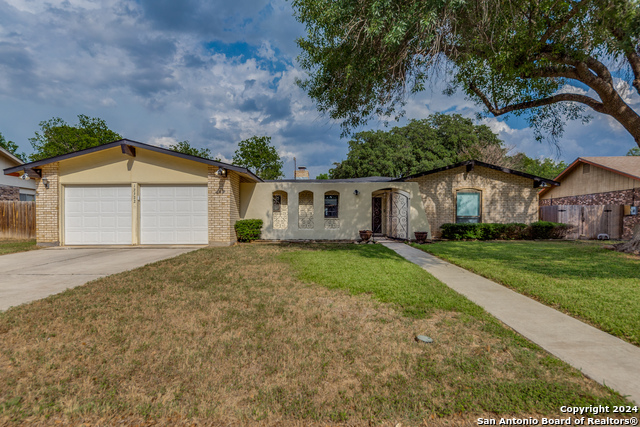 Listing photo id 3 for 12322 La Albada St