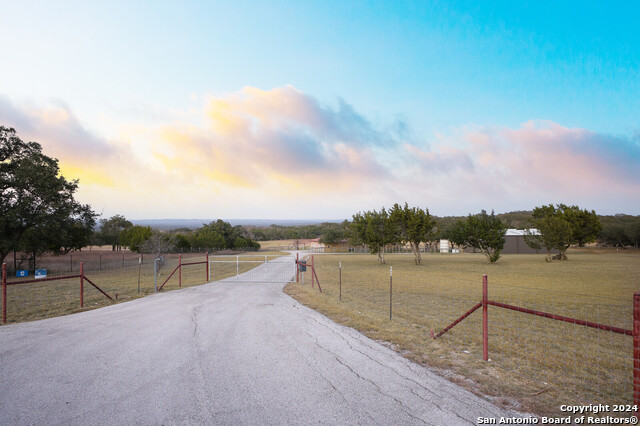 Details for 12 Lewis Rd  , Boerne, TX 78006