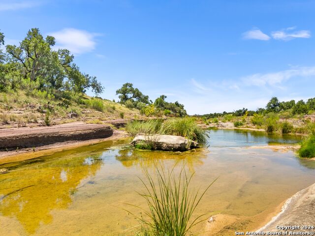 Image 30 of 38 For 11890 Ranch Road 965