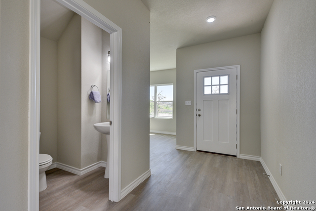 Listing photo id 14 for 320 Connor Creek