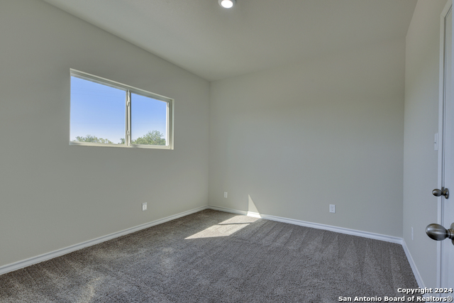 Listing photo id 26 for 320 Connor Creek