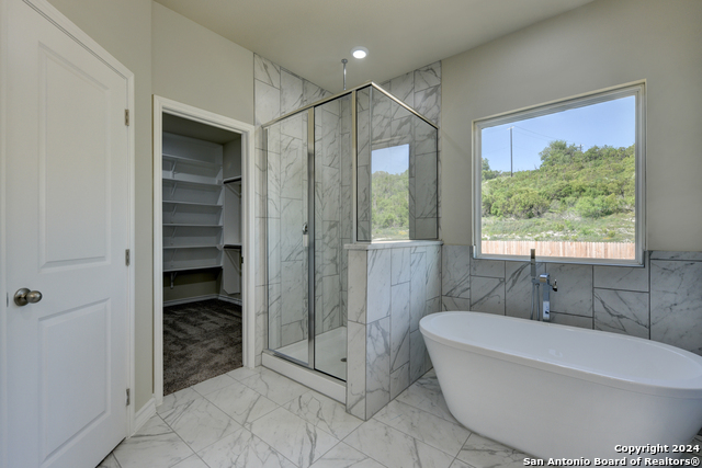 Listing photo id 1 for 320 Connor Creek